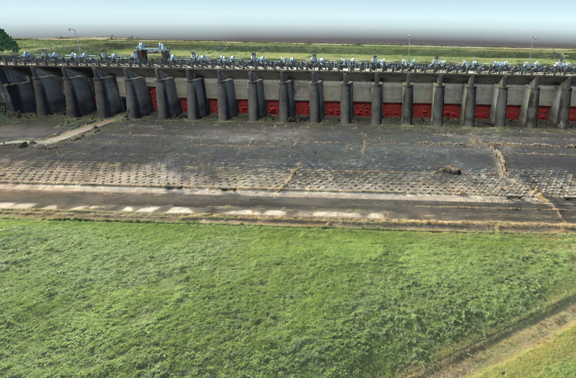 実構造物シミュレーション 大河津分水路旧洗堰をドローン撮影